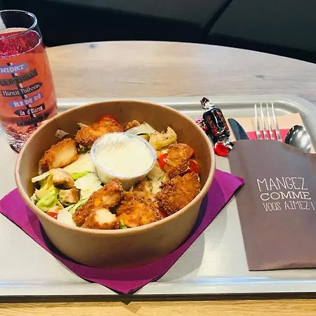 法国尼奥尔东部宜必思酒店 酒店