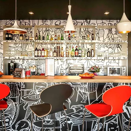 Ibis Est Mendes France Otel Niort