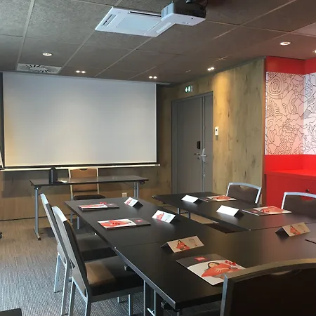 Ibis Est Mendes France Otel Niort