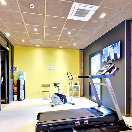 Ibis Est Mendes France 호텔 니오르