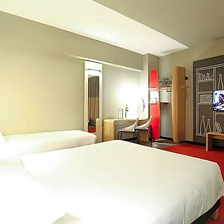 Ibis Est Mendes France Hotel 3*