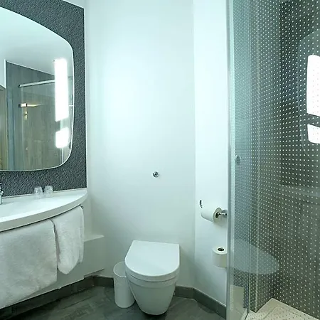 Ibis Est Mendes France Hotel