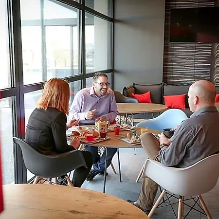 Hotel Ibis Est Mendes France