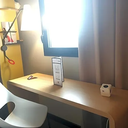 Hotel Ibis Est Mendes France Niort