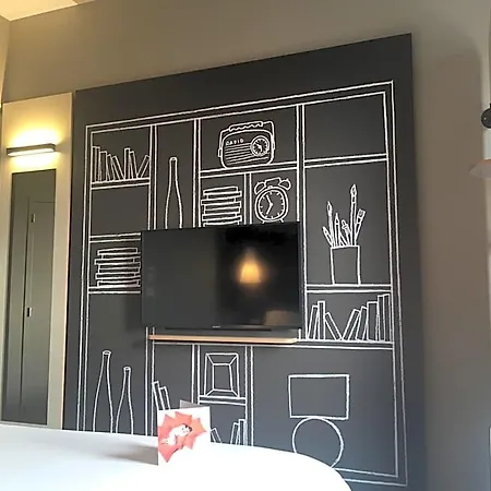Ibis Est Mendes France 3* Niort