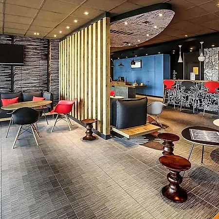 Ibis Est Mendes France 3*