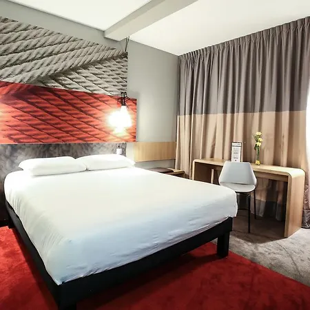 Hotel Ibis Est Mendes France 3*