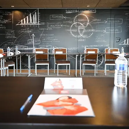 Otel Ibis Est Mendes France 3*