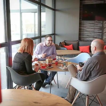 Otel Ibis Est Mendes France Niort