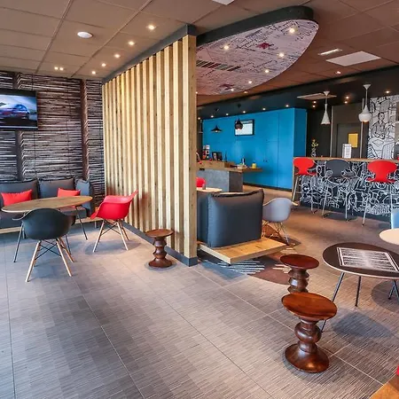 Ibis Est Mendes France Otel 3*