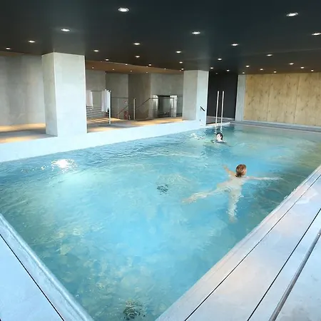 法国尼奥尔东部宜必思酒店 尼奥尔