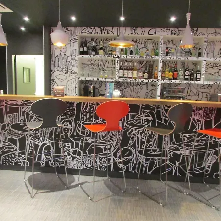 Ibis Est Mendes France 3* Niort