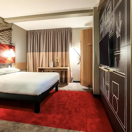 Hotel Ibis Est Mendes France Niort
