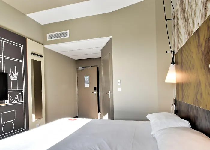 Hotel Ibis Est Mendes France