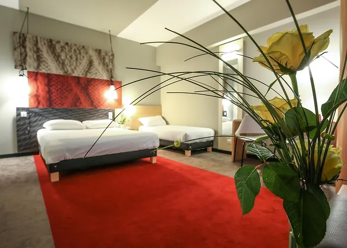 Ibis Est Mendes France 3* Niort