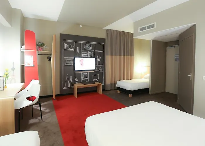 Ibis Est Mendes France 3* Niort