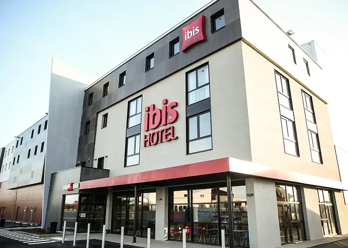 Ibis Est Mendes France 3* Niort