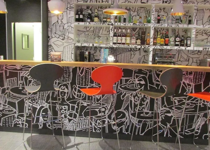 Ibis Est Mendes France 3* Niort