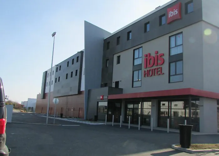 Ibis Est Mendes France Hotel